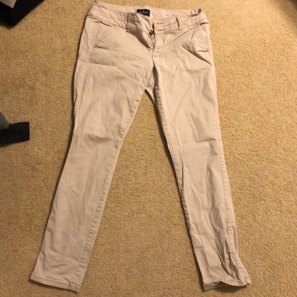 Women’s khaki pants